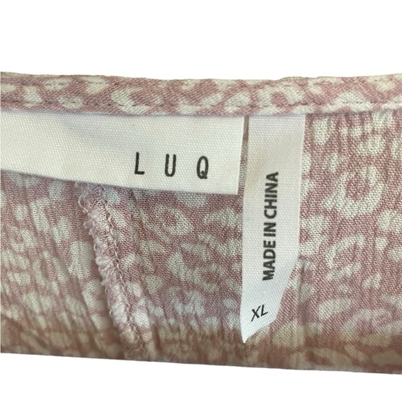 LUQ lavender and white animal print gauze button down tie uptop. - Picture 4 of 8